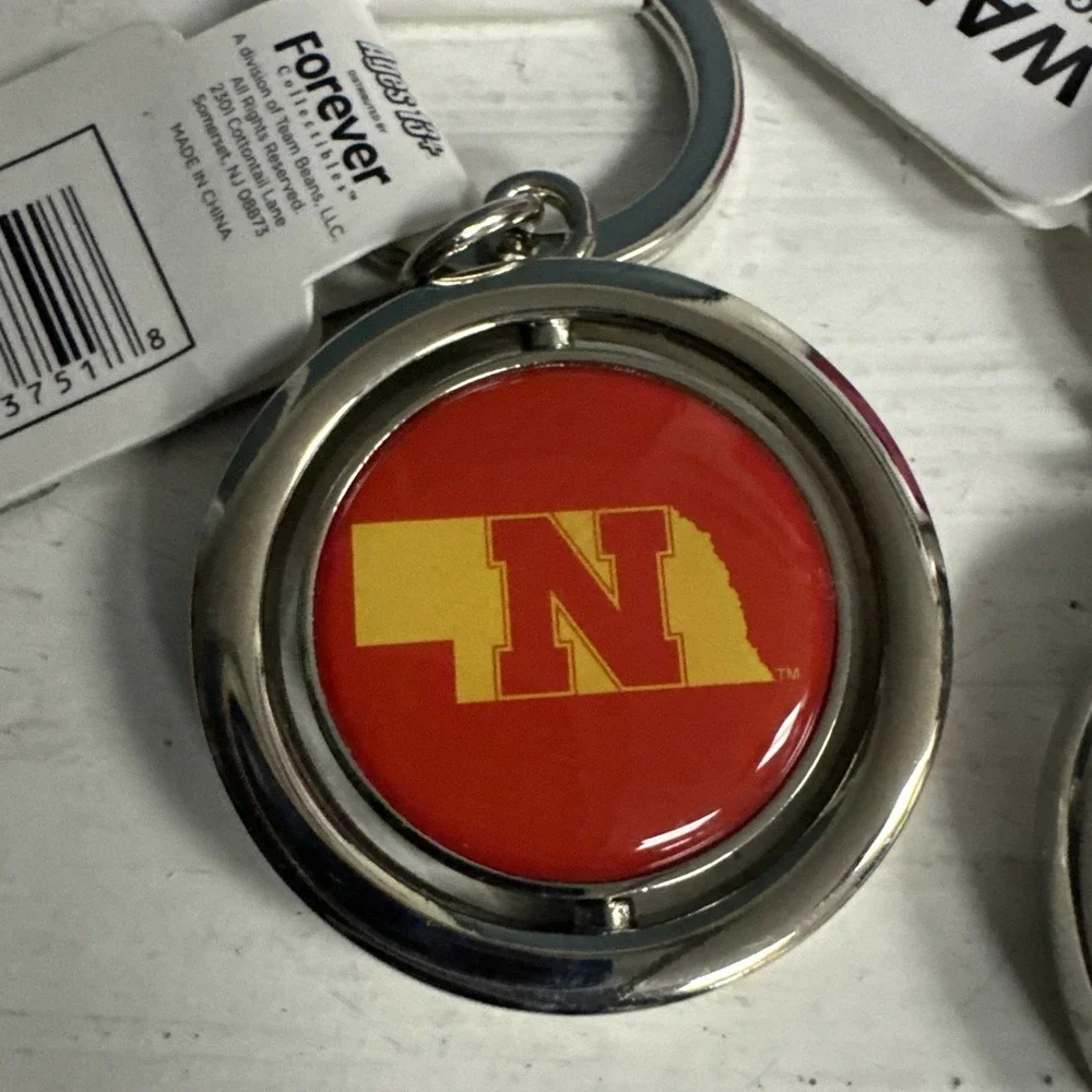 NFL Nebraska Cornhuskers Spinning Logo Key‎ Ring Keychain Forever NE Huskers
